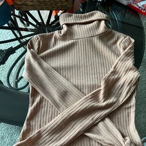 Long sleeve turtle neck